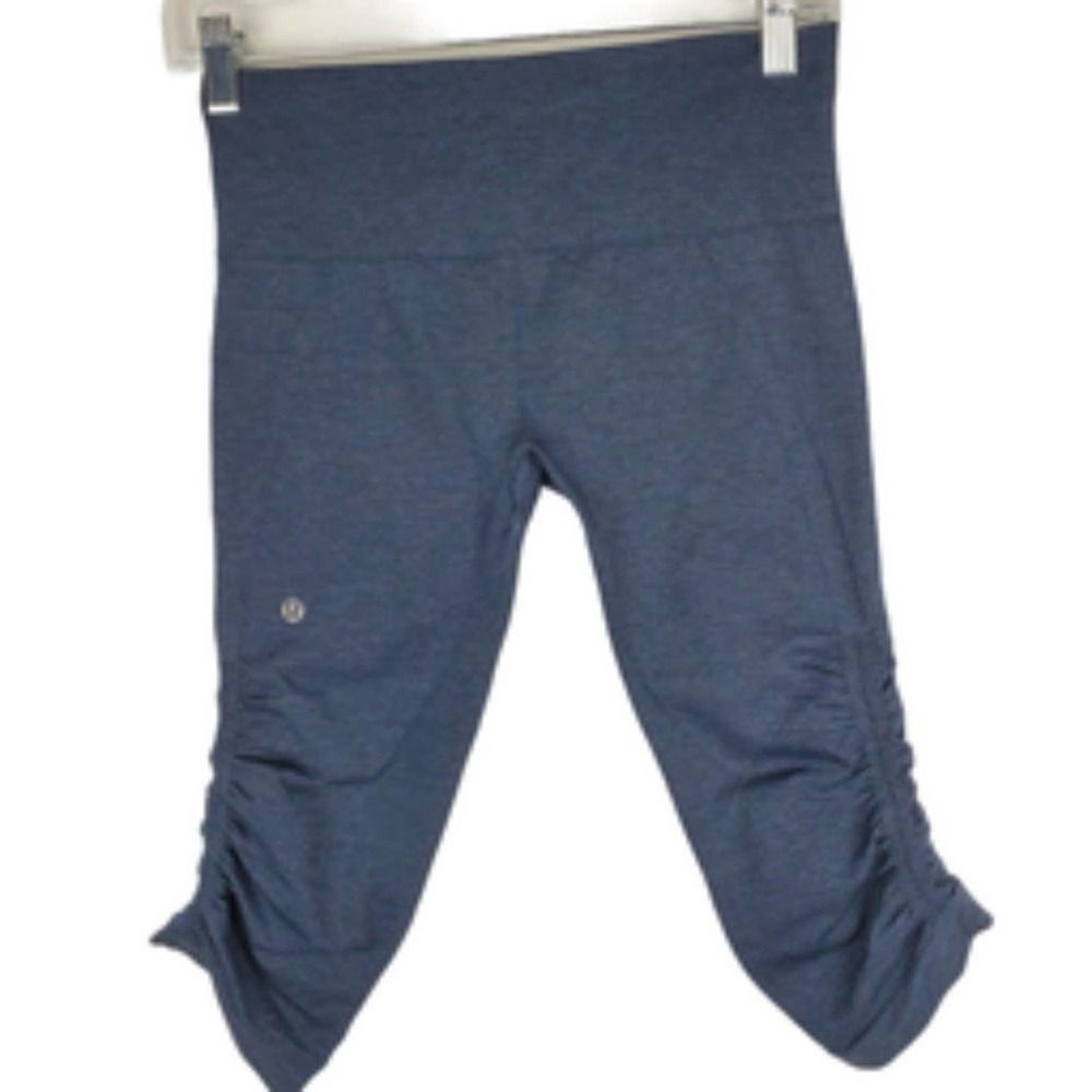 Lululemon Awakening Cropped Capris Yoga Legging Fitted Slimming Compression Pant